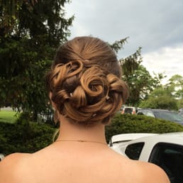 Beautiful updo for prom Beautiful updo for prom