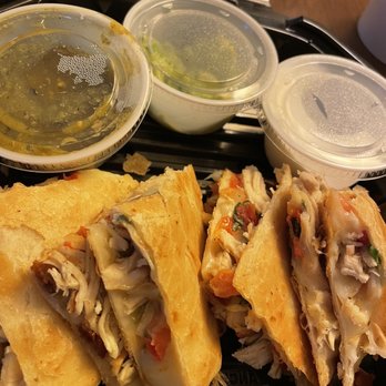 Uno Mas - Triple Stack Quesadilla - Tex-Mex Near Me - Dallas, Texas