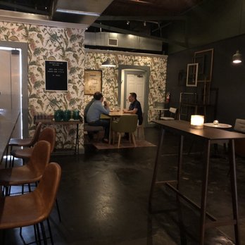 knifebird - Back area. - Wine Bars Near Me - Memphis, Tennessee