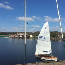 Sutton Sailing Club - Beautiful solo laced up for Sunday race