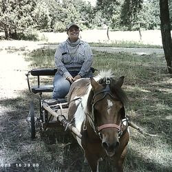 Majestic Dude Ranch - Zoe with Gus who will bring you drinks while you play frisbee golf!