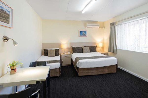 Adelaide Granada Motor Inn by null