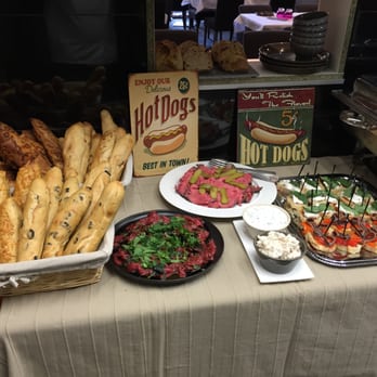 Le Seize - BRUNCH DU DIMANCHE ... une petite partie... - French Near Me - Grenoble, 38