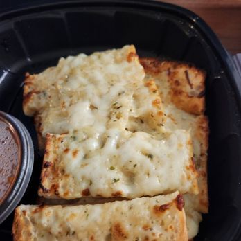 Giordano's - Pizza Near Me - Orlando, Florida