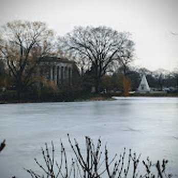 Graceland Cemetery - Funeral Services & Cemeteries Near Me - Chicago, Illinois