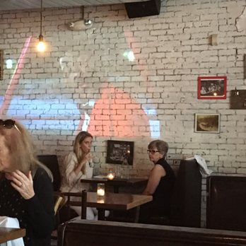 Bea - Cocktail Bars Near Me - New York, New York