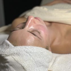 Emily Anne Esthetics - Finished product of an Essential Treatment.