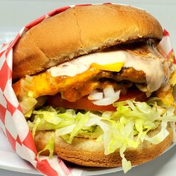 Fabulous Burgers - Add the best Chili in Hawthorne to your Cheeseburger!