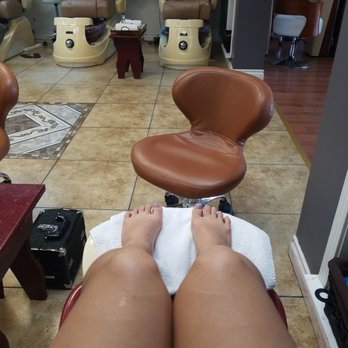 Cosmo Lashes and Nails - Pedicure in nice spa chairs - Nail Salons Near Me - Renton, Washington Cosmo Lashes and Nails - Pedicure in nice spa chairs - Nail Salons Near Me - Renton, Washington