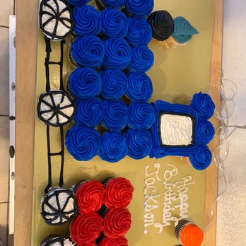 H-E-B - ows a cake made to look like a train - Grocery Near Me - Sugar Land, Texas