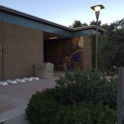 LA County Library - La Cañada Flintridge Library - Mural by the entrance.