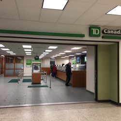 Td Canada Trust Bank Banks Credit Unions 45 Overlea Blvd