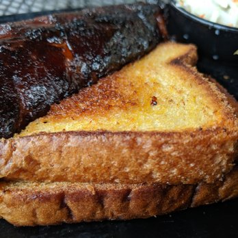 Round House BBQ - Barbeque Near Me - Trenton, Michigan