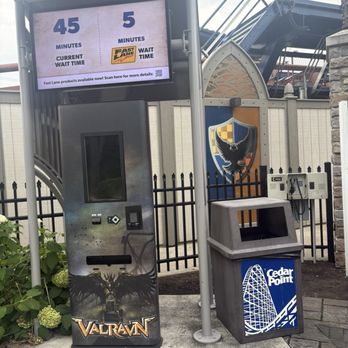 Cedar Point - Kiosk down 5 min fast pass wait - Amusement Parks Near Me - Sandusky, Ohio