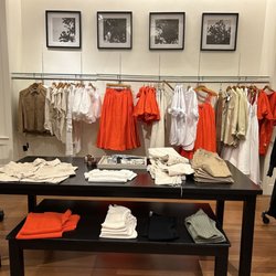 Banana Republic