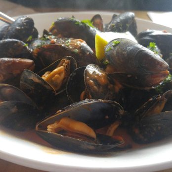 Salt Shaker Deli - Mussels in rose cream and garlic sauce - Pizza Near Me - Lunenburg, Nova Scotia Salt Shaker Deli - Mussels in rose cream and garlic sauce - Pizza Near Me - Lunenburg, Nova Scotia