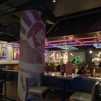 Hard Rock Cafè - Cafes Near Me - London, XGL