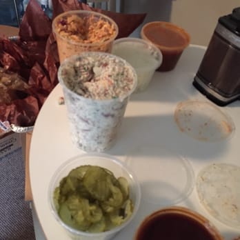la Barbecue - Slaw, potato salad, sauce - Barbeque Near Me - Austin, Texas la Barbecue - Slaw, potato salad, sauce - Barbeque Near Me - Austin, Texas