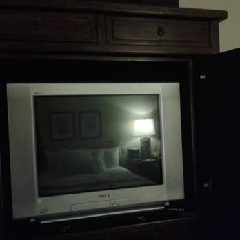 Tradewinds Carmel - Really OLD TV in room! - Hotels Near Me - Carmel, California