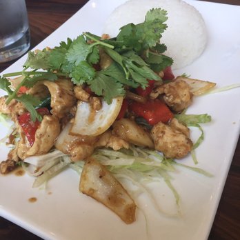 District III - lemongrass chicken - Vietnamese Near Me - Alpharetta, Georgia District III - lemongrass chicken - Vietnamese Near Me - Alpharetta, Georgia