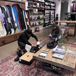 Burton Flagship - Burlington Headquarters - Ben was very helpful finding a great fit! Thanks!
