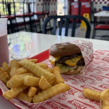 Fancy Burger - Double cheeseburger and Western Cheeseburger. The pictures do them no justice. They were incredible and the bread seemed very fresh. - Juice Bars & Smoothies Near Me - Merced, California