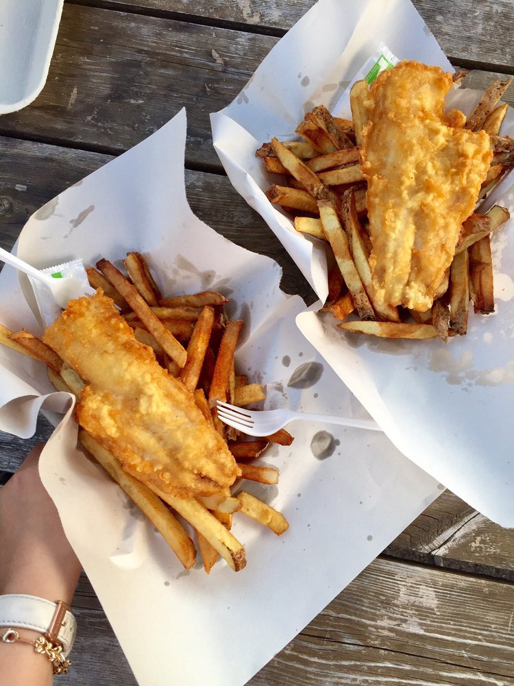 SAMMY’S FAMOUS FISH & CHIPS Updated August 2024 Jones & Lakeshore