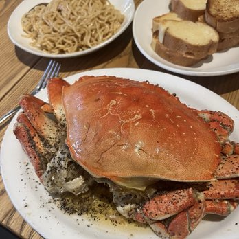 Thanh Long - Garlic Noodles Roast Crab Garlic Toast - Seafood Near Me - San Francisco, California Thanh Long - Garlic Noodles Roast Crab Garlic Toast - Seafood Near Me - San Francisco, California