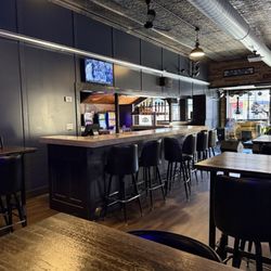 Abc Pub - Bar area and live music area