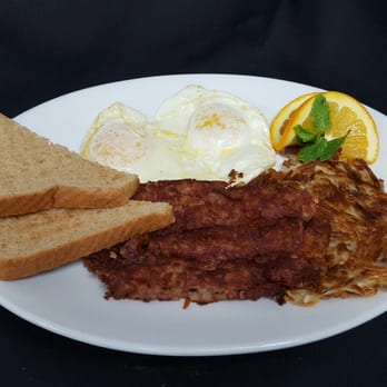 Plaza Cafe - Corned Beef Hash and Eggs - Breakfast & Brunch Near Me - Honolulu, Hawaii