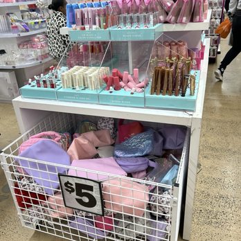 Five Below - Discount Store Near Me - Germantown, Tennessee