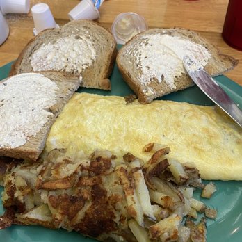 Stack'em High Pancakes & So Forth - Sausage & Cheese omelette - Pancakes Near Me - Kill Devil Hills, North Carolina