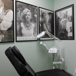 Salon Hollywood