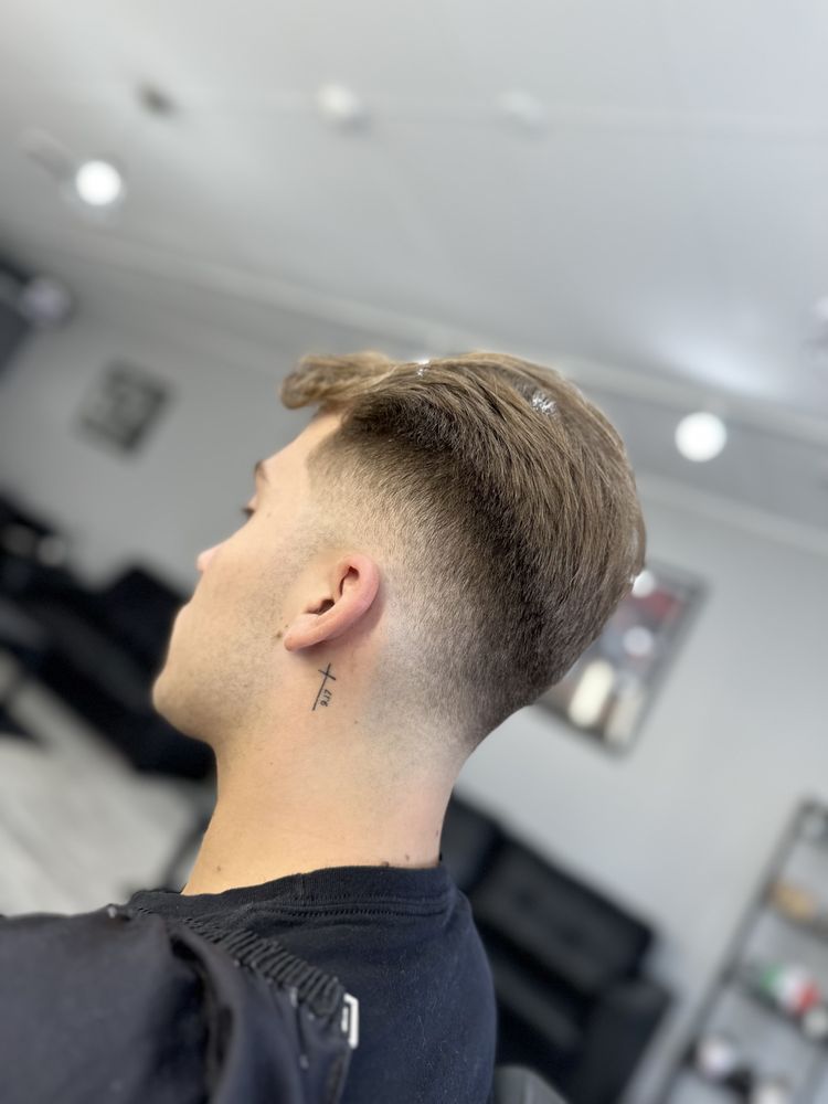 Primo Barbershop Logo