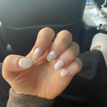 Ascend Nail Lounge - White chrome - Nail Salons Near Me - Seattle, Washington