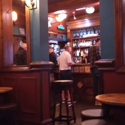 The Salisbury - Bar