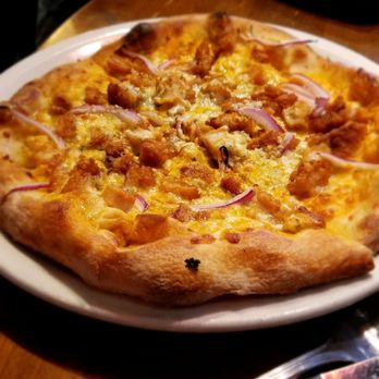 Harvard Gardens - Buffalo chicken pizza - Bars Near Me - Boston, Massachusetts Harvard Gardens - Buffalo chicken pizza - Bars Near Me - Boston, Massachusetts