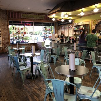 Sweet CeCe’s - Interior - Ice Cream & Frozen Yogurt Near Me - Franklin, Tennessee Sweet CeCe’s - Interior - Ice Cream & Frozen Yogurt Near Me - Franklin, Tennessee