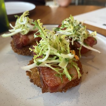 Yardbird Table & Bar - Fried Green Tomato BLT - Southern Near Me - Miami Beach, Florida