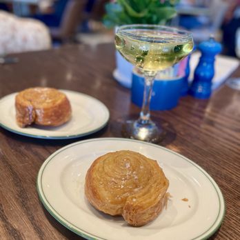 Sadelle's - Mimosa and Sticky Buns - Breakfast & Brunch Near Me - Las Vegas, Nevada Sadelle's - Mimosa and Sticky Buns - Breakfast & Brunch Near Me - Las Vegas, Nevada