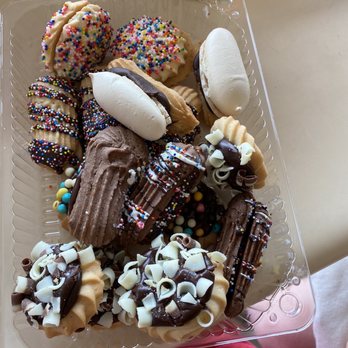 Racine Bakery - Delicious cookies! - Bakeries Near Me - Chicago, Illinois