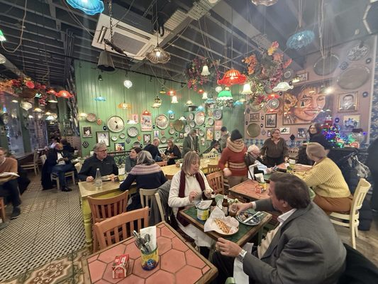 Comptoir Libanais by null