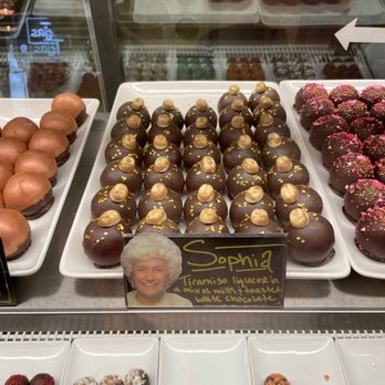 Tejas Chocolate Craftory - Chocolatiers & Shops Near Me - Tomball, Texas