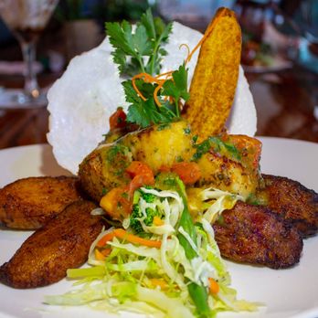 Mo Bay Grill - Blackened Scallop w/ Sweet Plantains - Caribbean Near Me - Sebastian, Florida