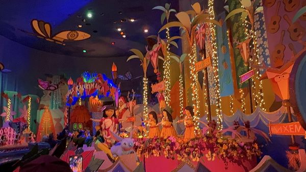 "it's a small world" by null