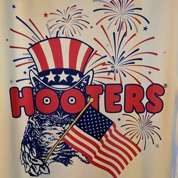 Hooters - Sports Bars Near Me - Cape Coral, Florida