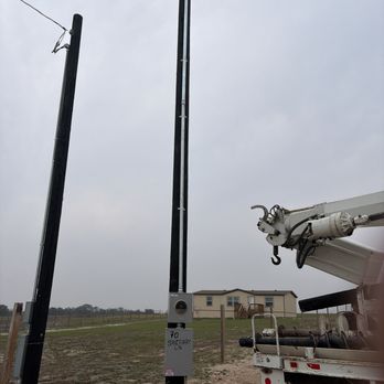 Valdes Drilling - Meterpole Installation with 200 Amp box and metercan - Septic Services Near Me - San Antonio, Texas Valdes Drilling - Meterpole Installation with 200 Amp box and metercan - Septic Services Near Me - San Antonio, Texas