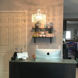 Lissy's Beauty Salon - Front desk.