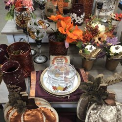 Dollar General - Getting ready for Thanksgiving, 09.03.2019.