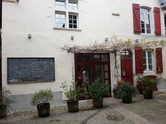 Restaurant des Voisins by null